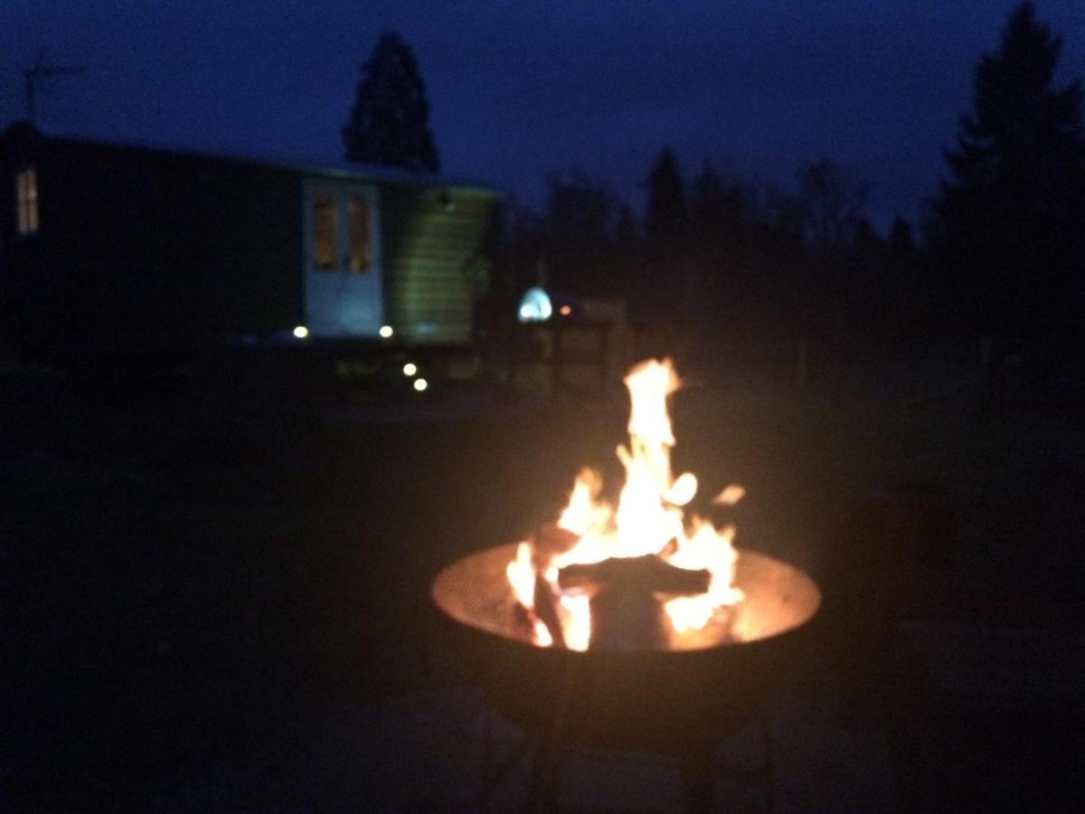 Poachers Hut At Keepers - Hot Tub & Pizza Oven - Trossachs